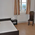 旅馆 福斯特旅馆 *