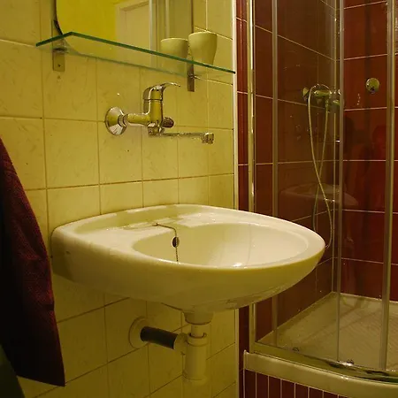Foster Hostel Mariańskie Łaźnie